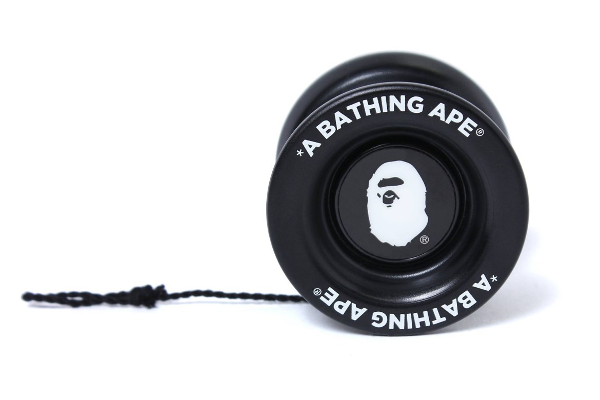 BAPE 将推出全新暗黑版 Yo-Yo