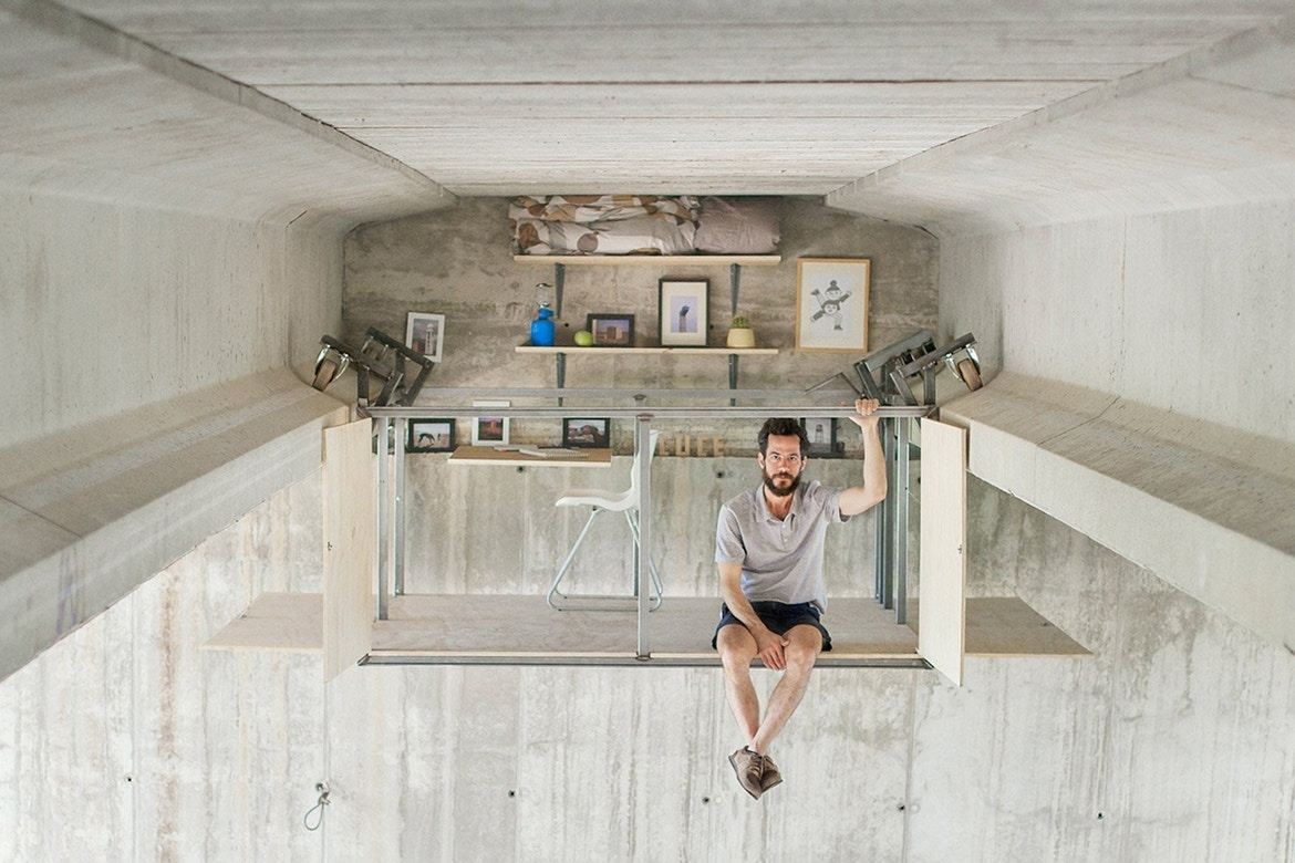 大人的秘密基地 – 走进西班牙最不可思议的「天桥下工作室」