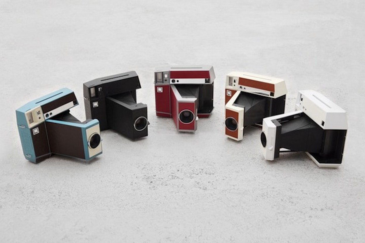 Lomography 正式推出 Lomo’Instant Square 方形拍立得相机