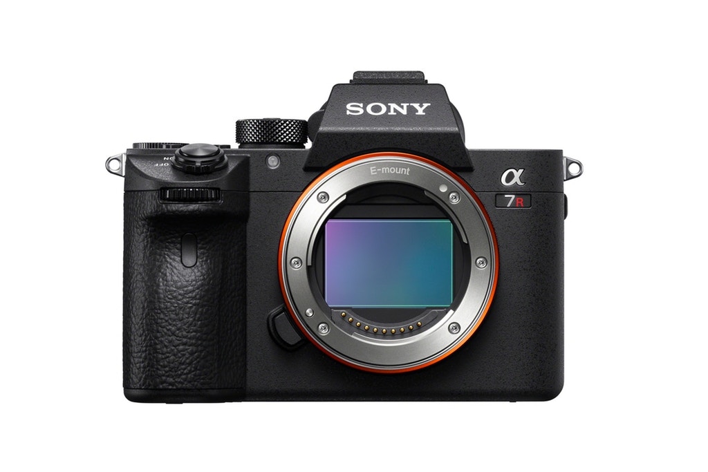 索尼 Sony 发布新一代全画幅相机 A7R III