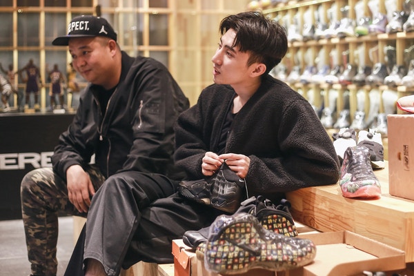 专访 DEAL 主理人王中 & 张堃：我们想要证明中国鞋店并不比国外差