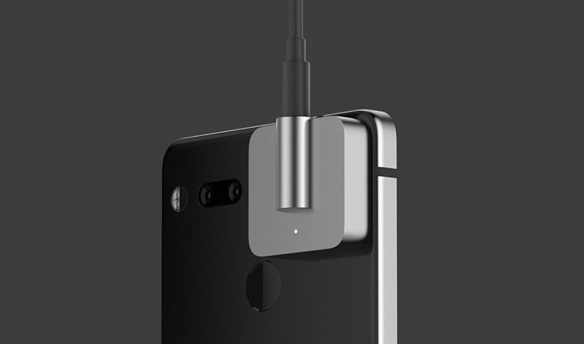 Essential Phone 的第二款模组能让你插上耳机孔聆听高品质音乐