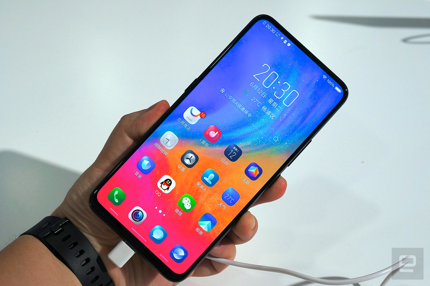 消灭刘海屏！VIVO 发布 NEX 全面屏智能手机