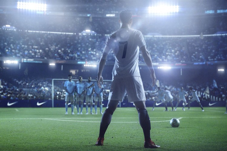 Nike 公布全新「全凭我敢」大片激励中国足球少年勇攀梦想高峰
