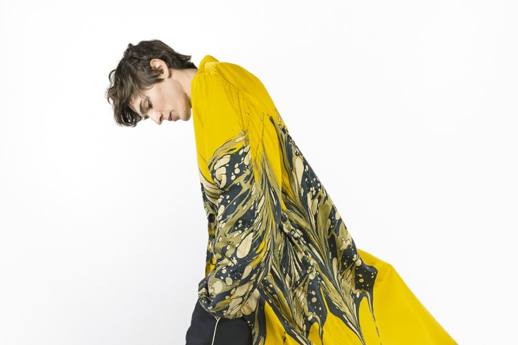 Dries Van Noten 2018 秋冬湿拓雨衣系列即将上架