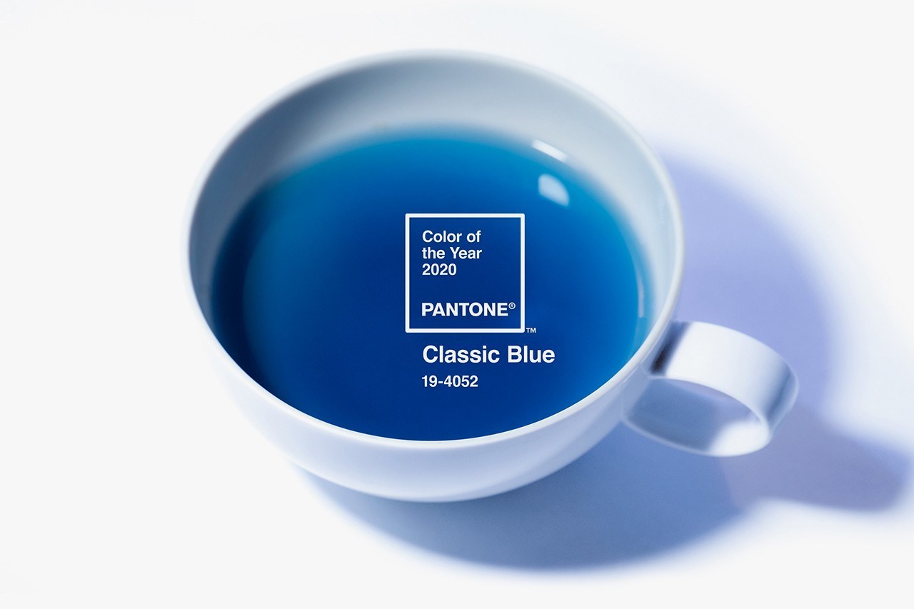 TEALEAVES × Pantone 联手打造 2020 年度代表色「Classic Blue」茶饮