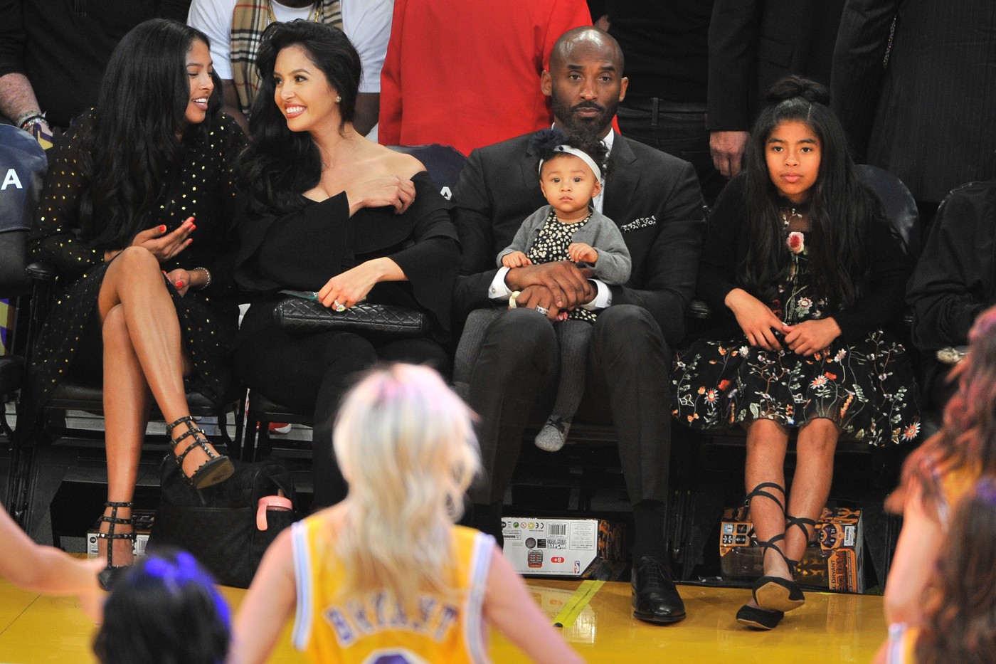 科比 Kobe Bryant 宣布第四个女儿 Capri Kobe Bryant 正式诞生