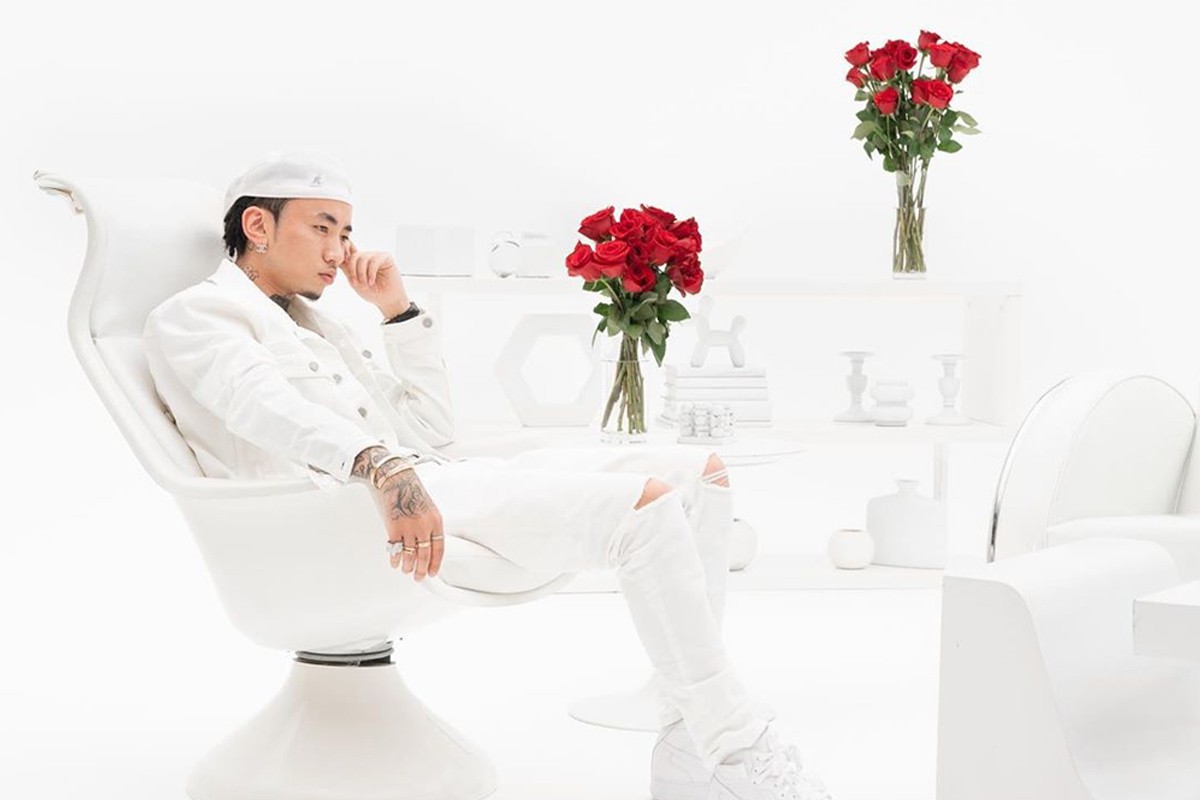 Higher Brothers 成员 Masiwei 个人全新专辑《黑马王子 Prince Charming》正式发布