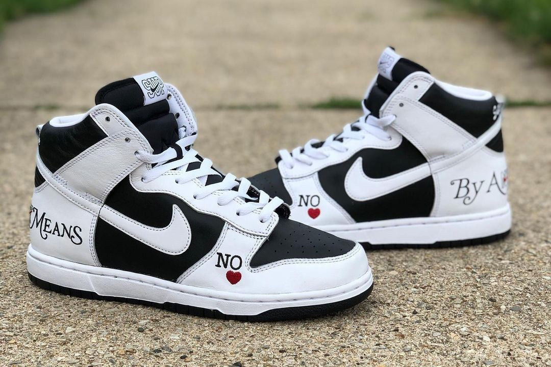 下一双 Supreme × Nike SB Dunk High 最新联名鞋款意外曝光
