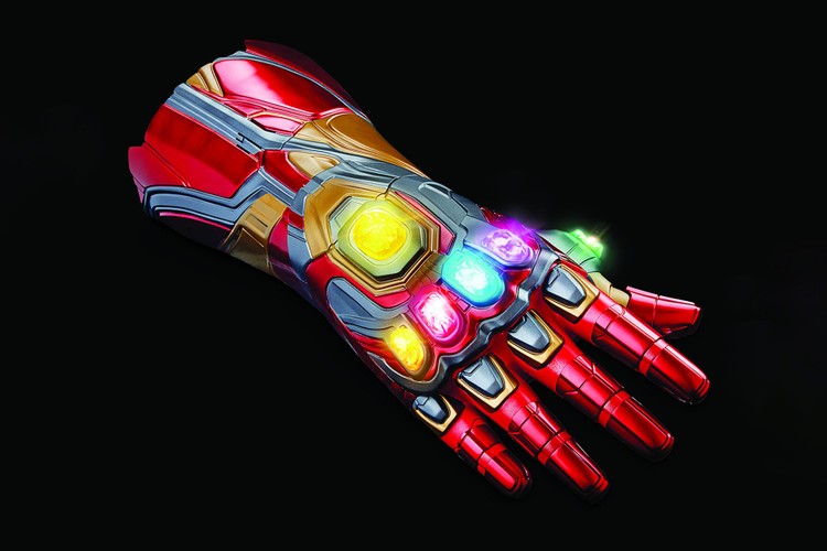 Hasbro 推出 Iron Man 配戴之 1:1 真实尺寸「Nano Gauntlet 无限手套」