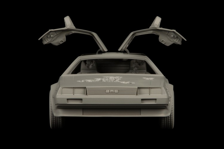 Archive Editions 携手 Daniel Arsham 发布全新限量艺术作品《被侵蚀的 DeLorean》