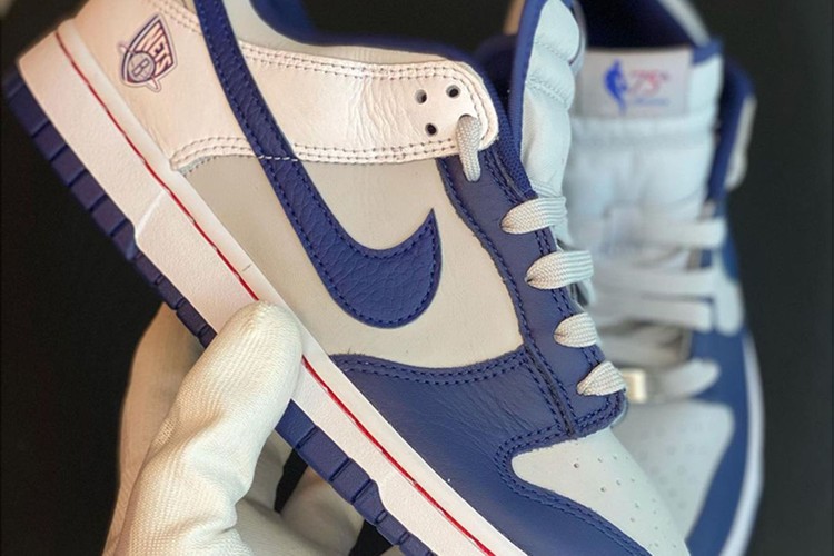 率先预览 NBA × Nike Dunk Low「Brooklyn Nets」鞋款近赏图辑
