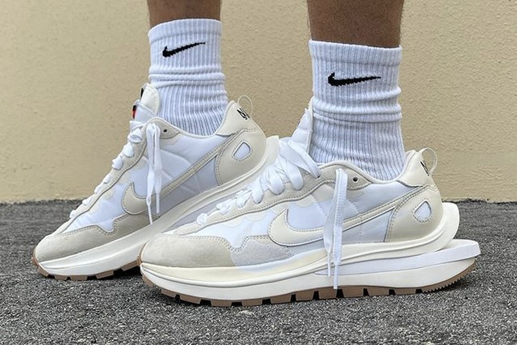 sacai × Nike Vaporwaffle 最新联名配色「Sail」上脚图辑率先曝光
