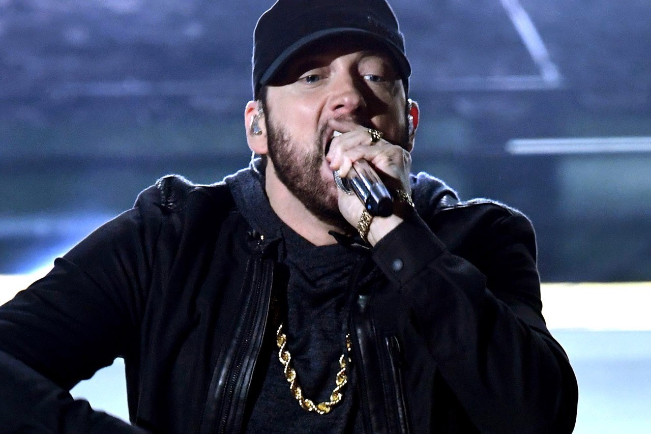 Eminem 正式宣布全新专辑《Curtain Call 2》发行日期