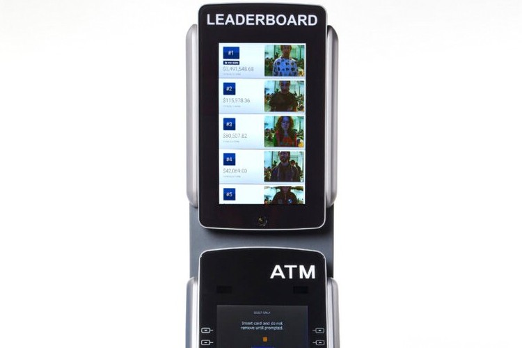 满足炫富心态？这台 ATM 将公开你的存款余额