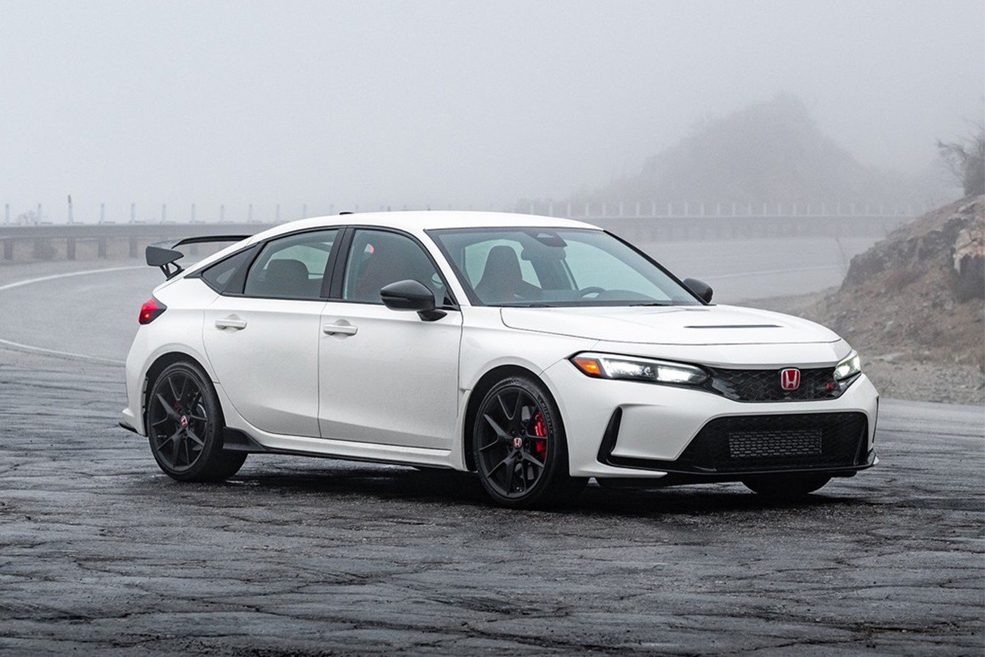 Honda Civic Type R 因需求过高于日本地区全面停止接受订单