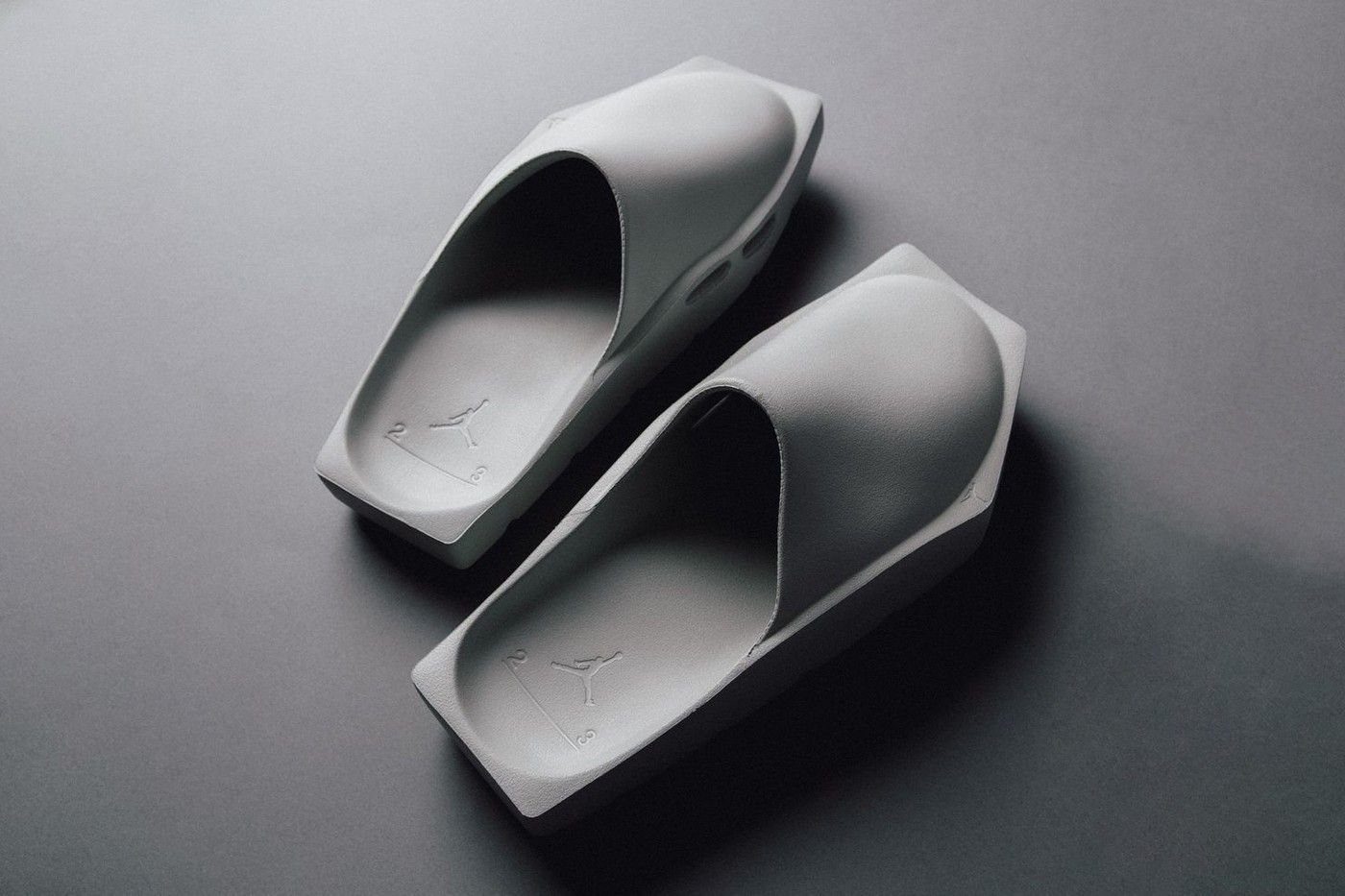 Jordan Brand 正式发表全新鞋型 Hex Mule SP