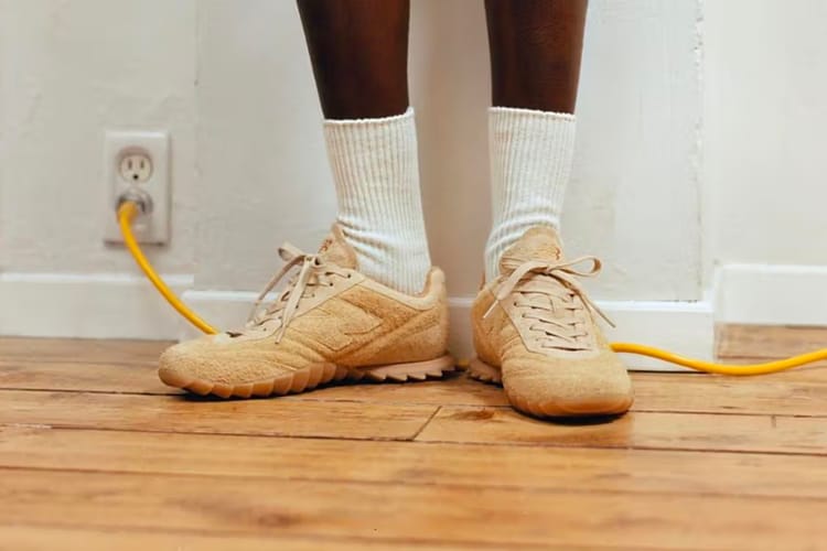 AURALEE × New Balance RC30 全新联名系列鞋款登场