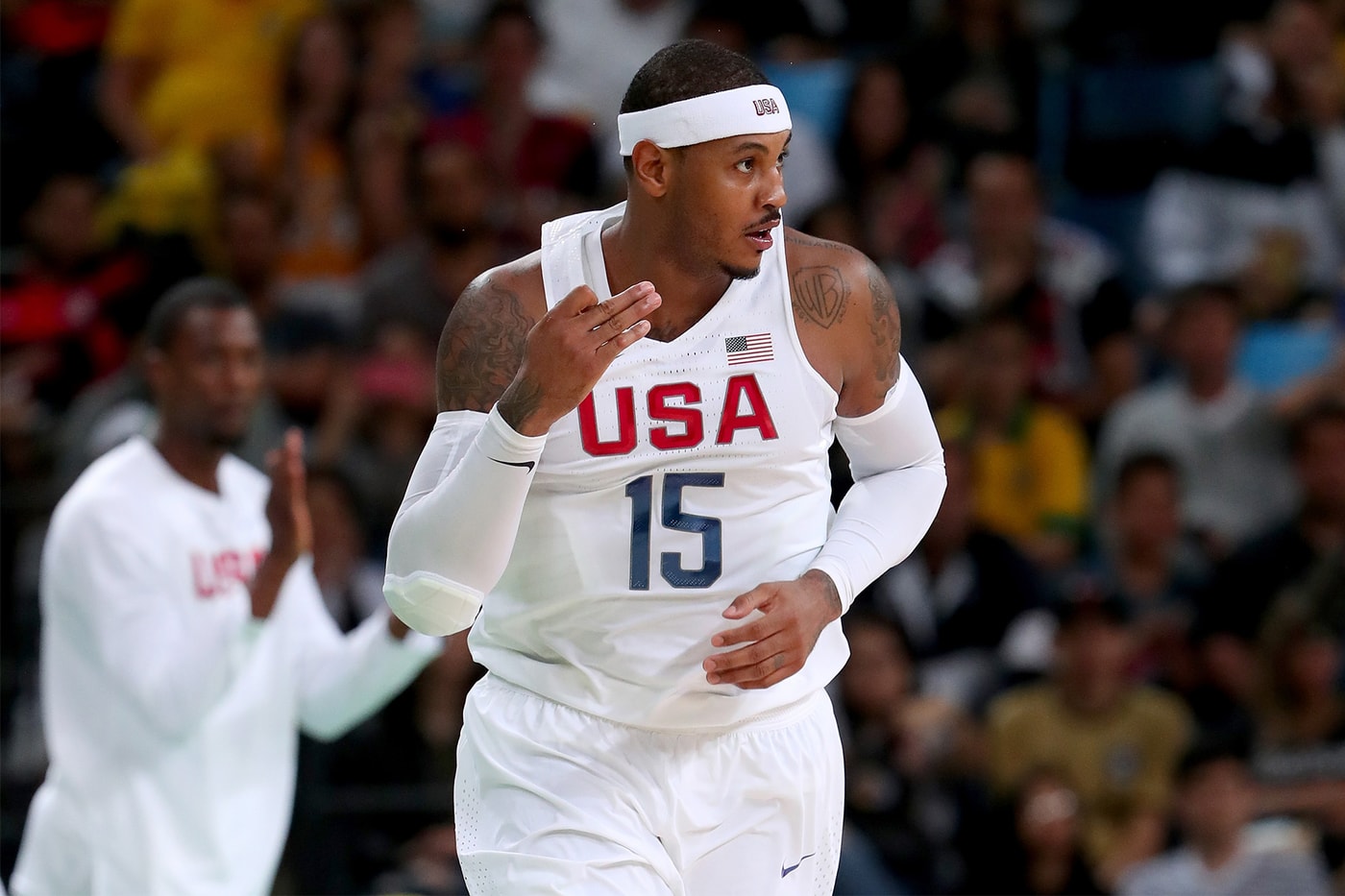 NBA 超级球星卡梅隆·安东尼 Carmelo Anthony 正式宣布退役