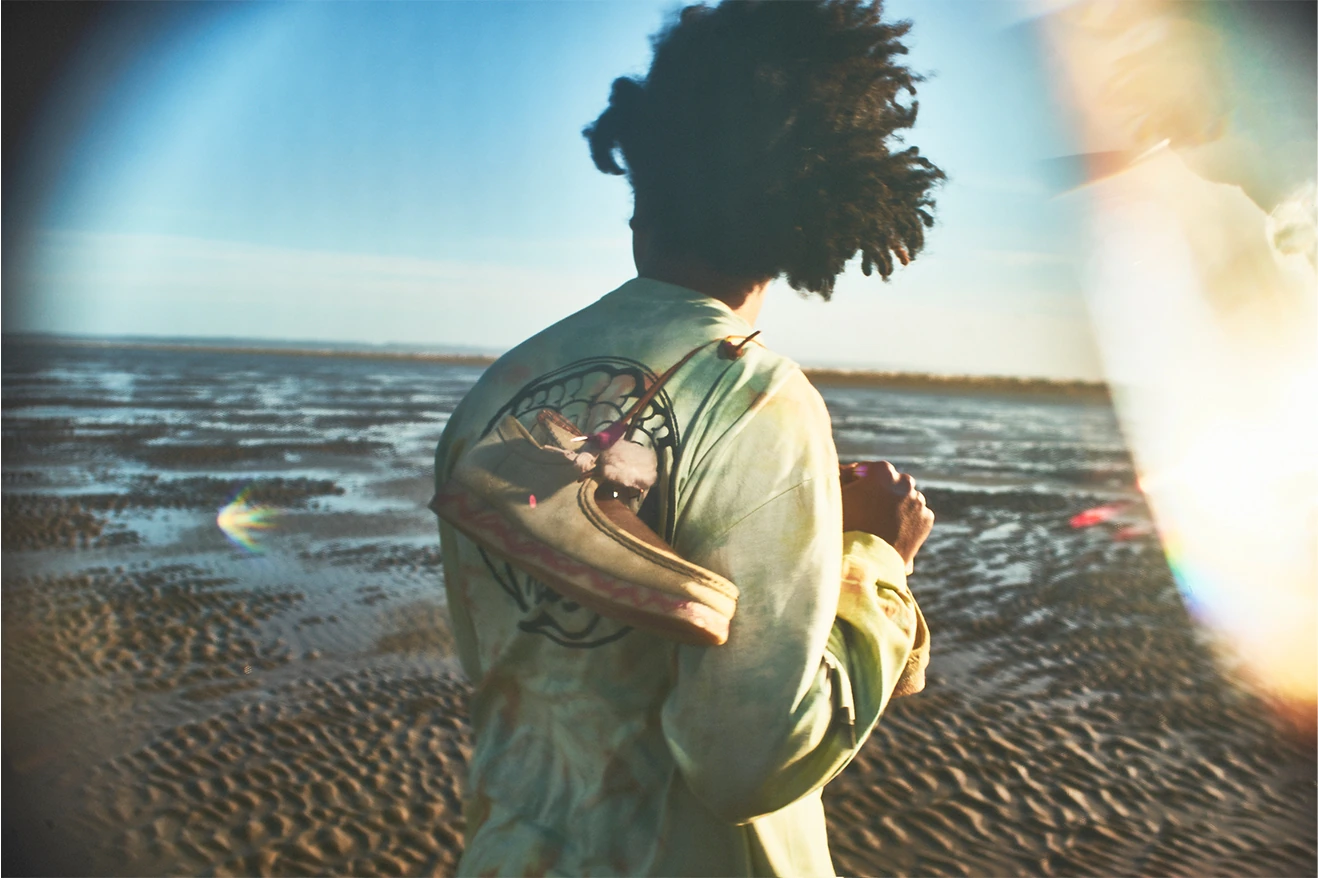 Aries × Clarks Originals 首个联名系列「Desert Trip」正式登场
