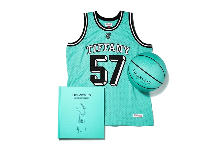 Tiffany & Co. × Mitchell & Ness × Spalding 联名系列球衣发布