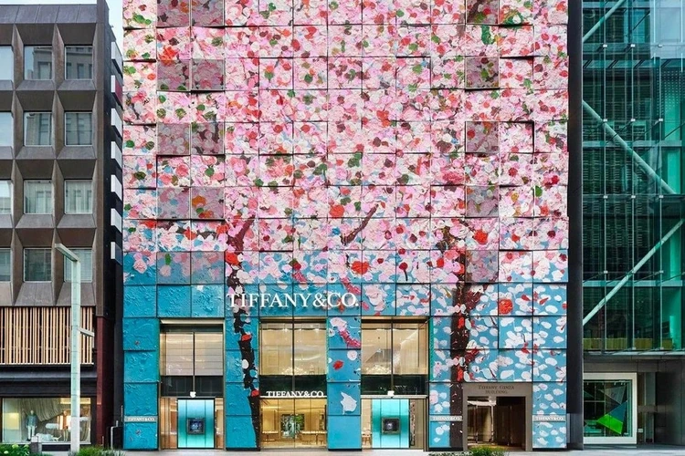 一览英国艺术家 Damien Hirst 改造隈研吾设计 Tiffany & Co. 银座旗舰店