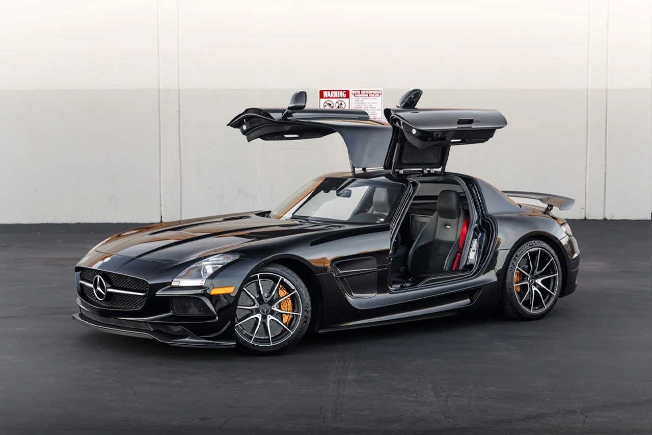 600 匹马力猛兽 2014 Mercedes-Benz SLS AMG Black Series 正式拍卖