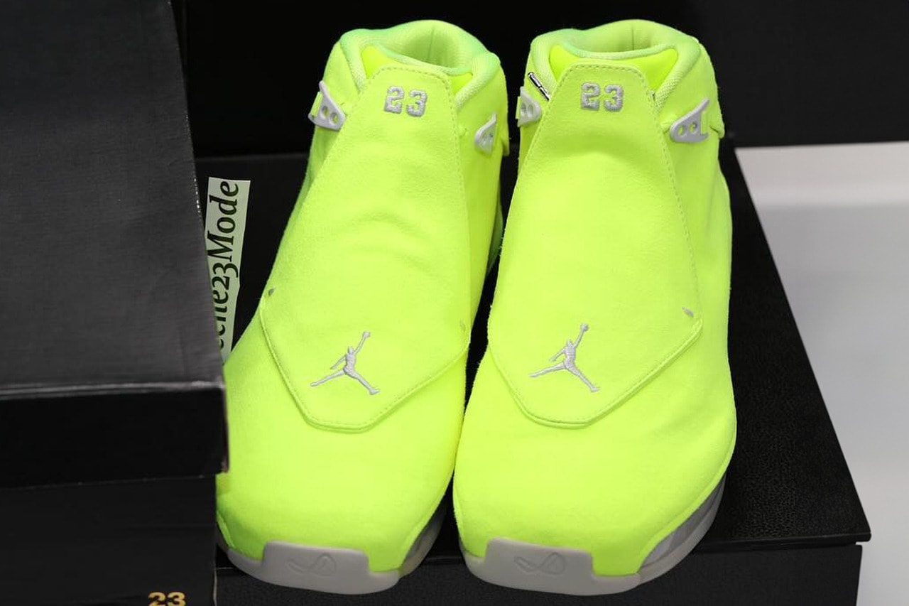 率先近赏 OVO × Air Jordan 18 全新配色「Volt」PE 鞋款