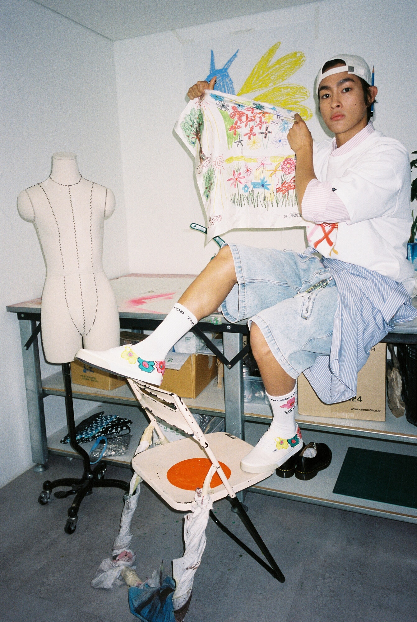 Vans 携手THE MUSEUM VISITOR 发布首次联名系列- 型录- 瘾潮流