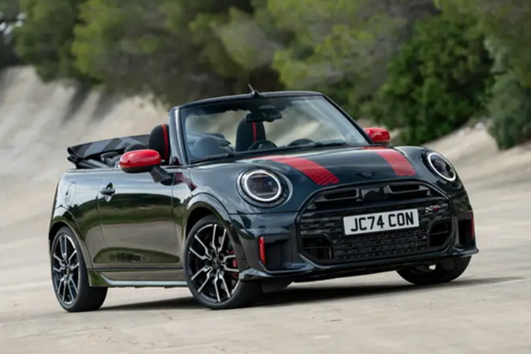 MINI Cooper JCW Cabrio 现已进入中国市场