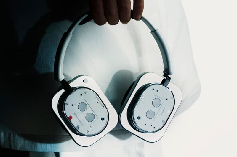 Nothing 正式推出首款耳罩式耳机 Headphone (1) 与最新旗舰手机 Phone (3)