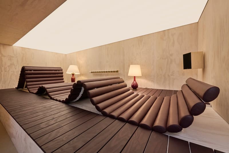 Pierre Paulin「La Déclive」座椅概念于 Design Miami.Paris 重塑登场