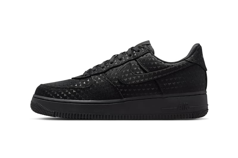 Nike Air Force 1 Triple Black「Valentine's Day」鞋款官方实物曝光