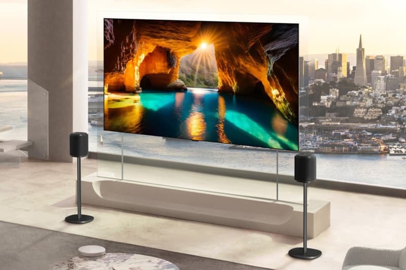 LG OLED evo W6 Wallpaper TV 亮相 CES 2026