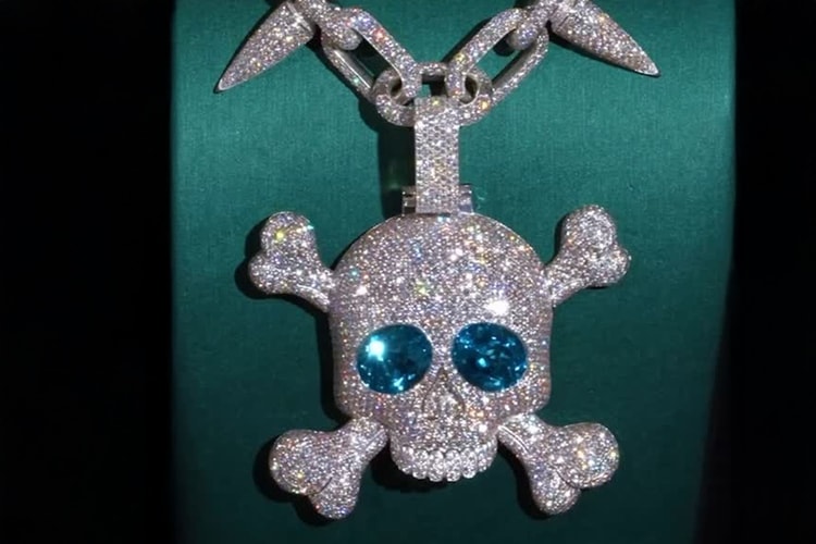 Alex Moss NY 为 North West 量身打造钻石满镶骷髅链，Kim Kardashian 豪送罕有订制珠宝