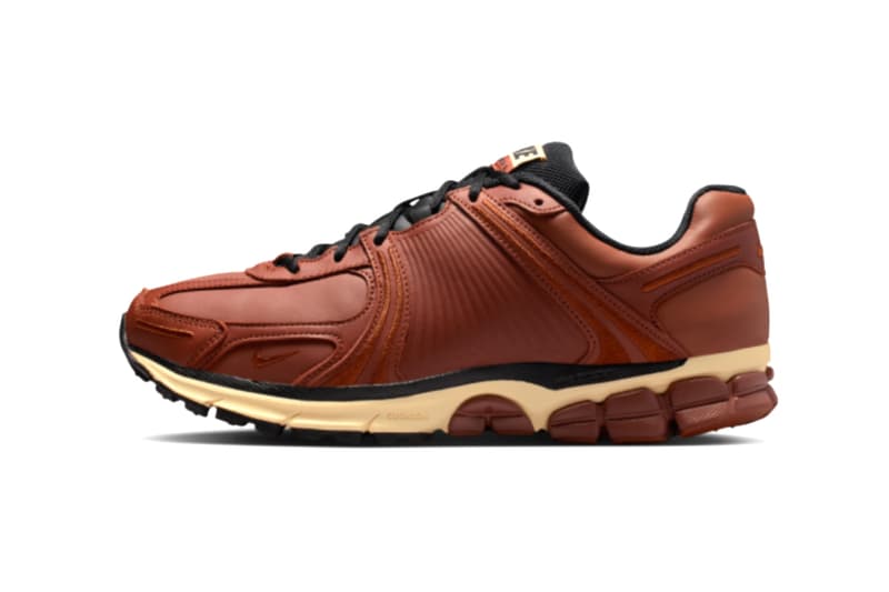 Nike 推出极简高级皮革版 Zoom Vomero 5「Russet」配色鞋款