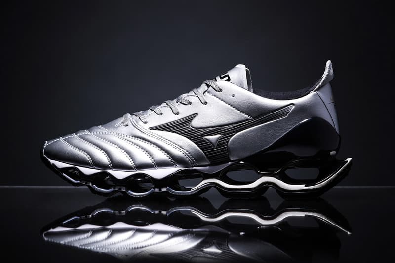 Mizuno 推出全新「Silver」配色 Wave Prophecy Morelia Neo 鞋款