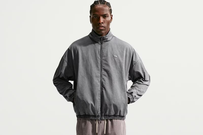 Devin Booker 携手 Nike 推出 Book Woven Game Jacket