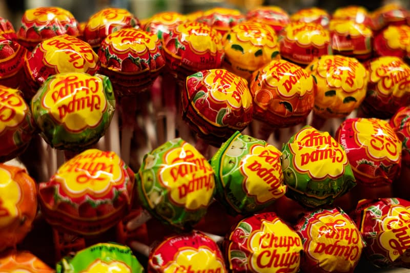 Chupa Chups 联乘 BBH London 打造「防弹级」无敌棒棒糖