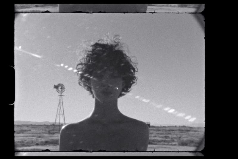 Nadia Lee Cohen 与 Scarlett Carlos Clarke 推出谜样新摄影集《Podunk》