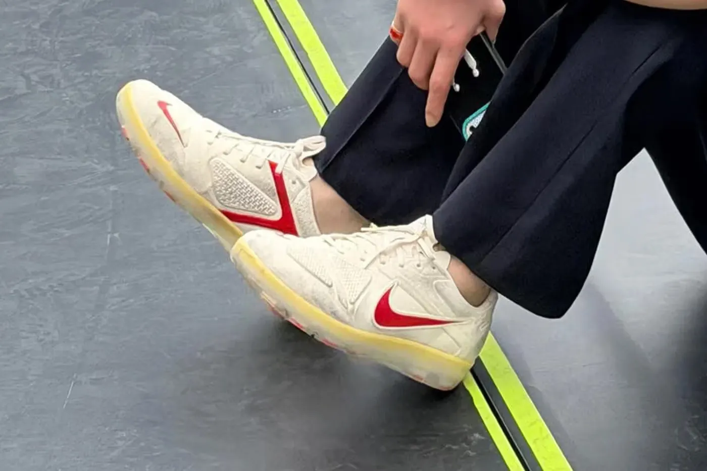 G-DRAGON 发布 PEACEMINUSONE × Nike Cryoshot 联名鞋款