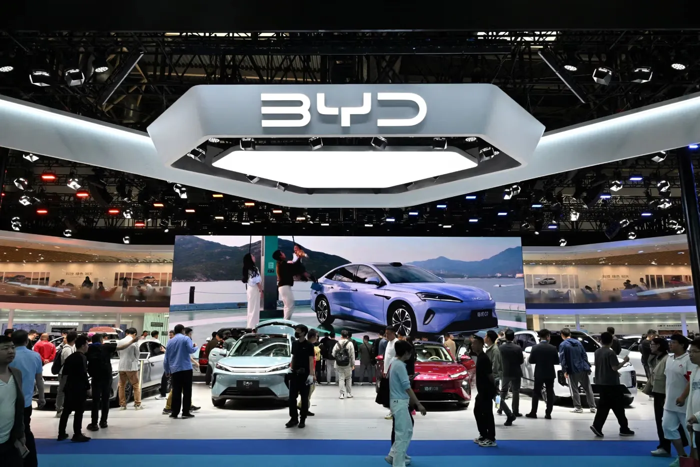 比亚迪 BYD 英国销量力压 Tesla 特斯拉，并在巴西汽车市场再夺龙头宝座
