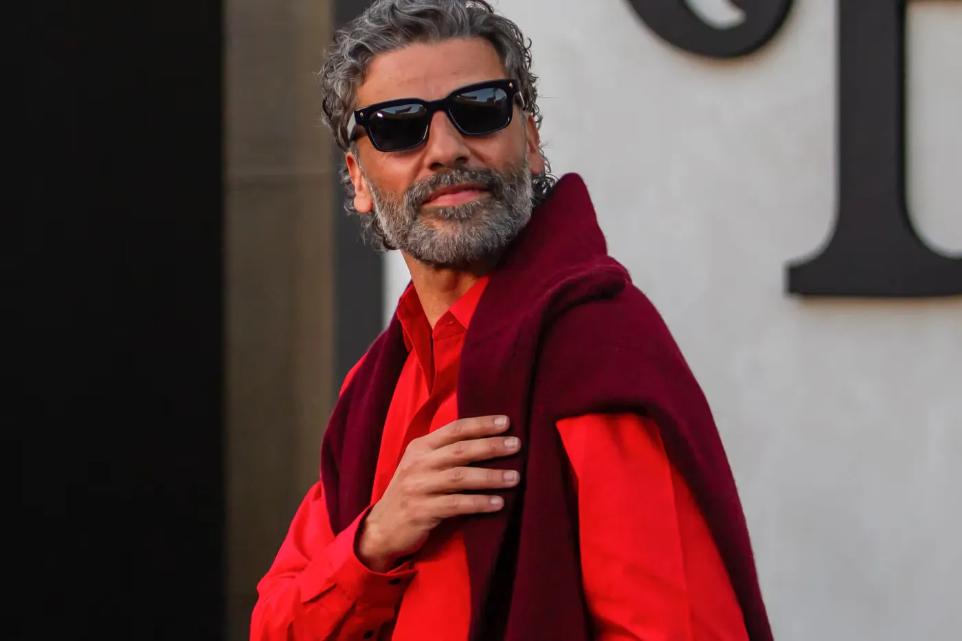 Oscar Isaac 主演全新 Netflix 赌城悬疑剧，Martin Scorsese 压阵监制