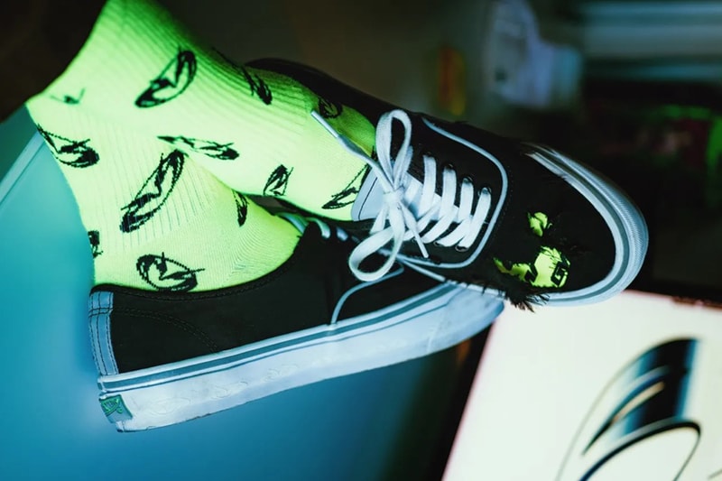 GUCCIMAZE 暗藏细节元素于 Vans Authentic 44 DL 设计