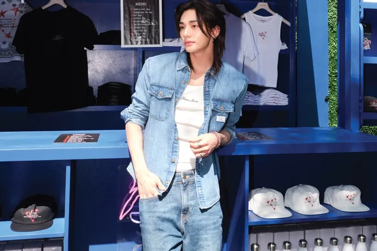 Hyunjin 登陆 GUESS JEANS Melrose，启动周末限定全面接管