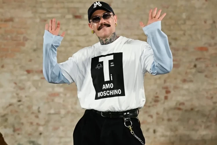 MOSCHINO 创意总监 Adrian Appiolaza 离任
