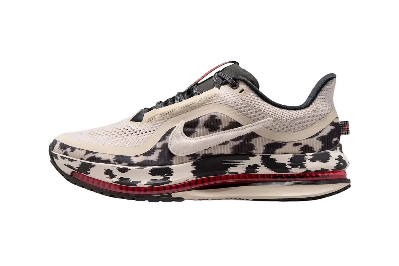 Nike 推出勇闯野牛纹的 Pegasus Premium「Cow Print」小马毛新配色鞋款