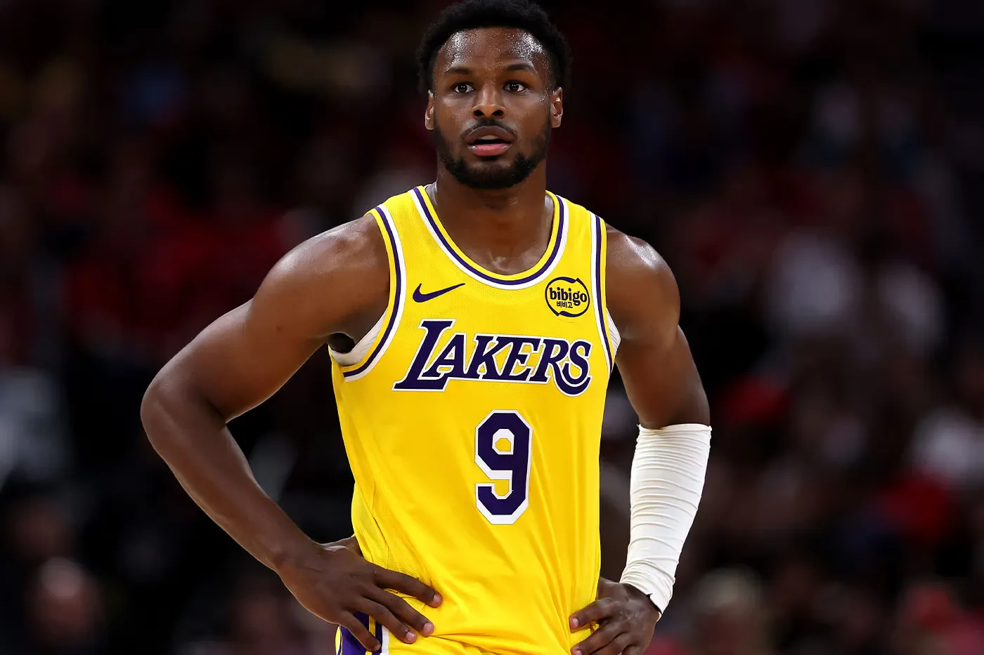 LeBron 宣布离队前数小时，Lakers 先锁死 Bronny 全额保障合约