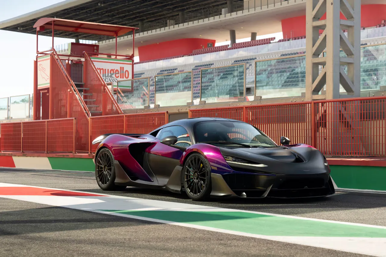 迈凯伦 McLaren 怎样把「两架超跑」塞进一部 W1？