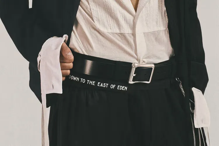 Ann Demeulemeester 2027 春夏前系列：以爱德华式柔美对话结构感工装